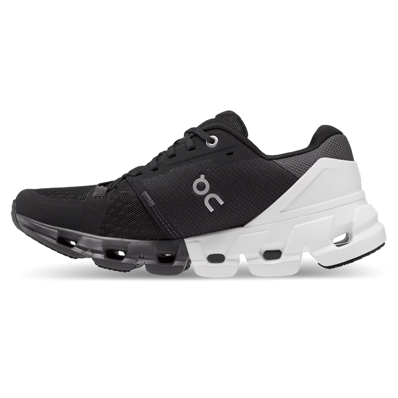 On Running Cloudflyer 4 Black/White