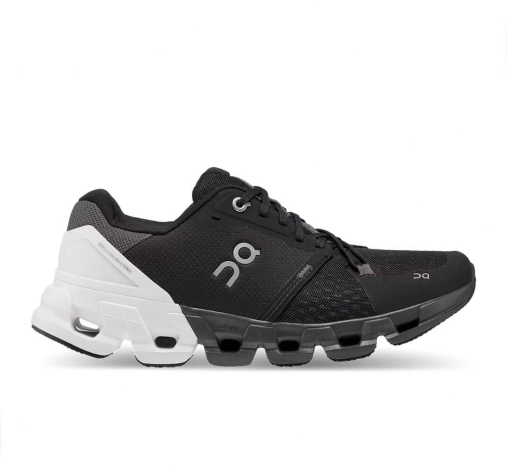 On Running Cloudflyer 4 Black and White